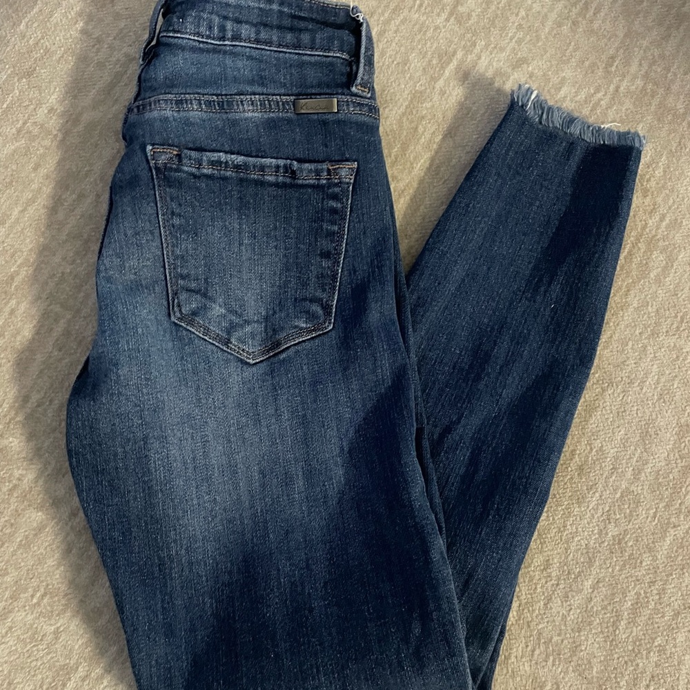 Size 1/24 KanCan skinny jeans.
